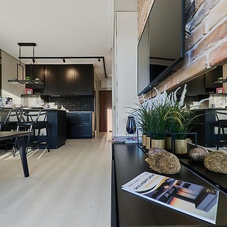 Golden Hour Apartments- Grunwaldzka 42 ชวีโนวิชแจ ภายนอก รูปภาพ